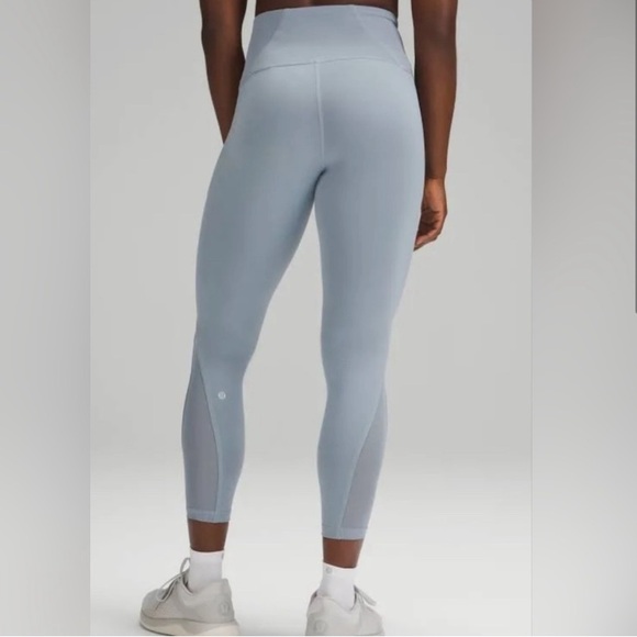 Lululemon Athletica Like New Wunder Train Chambray Mesh Leggings 25” - Picture 11 of 14